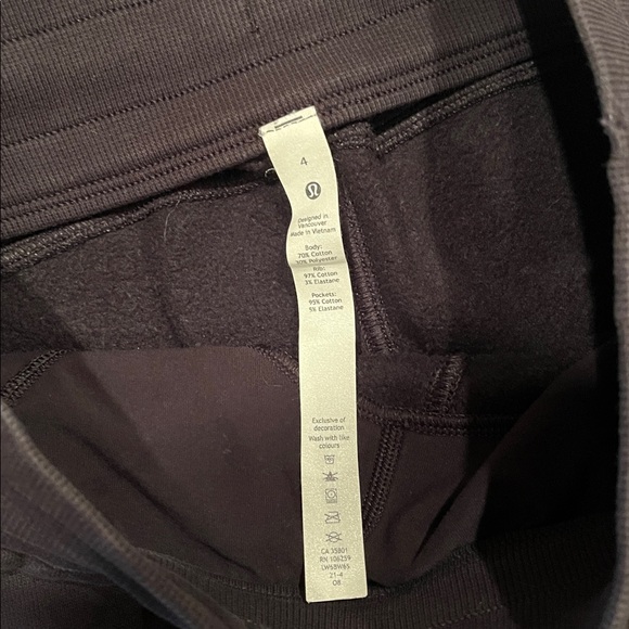 Lululemon Scuba High-Rise Cropped Jogger Black size 4 - Picture 6 of 12